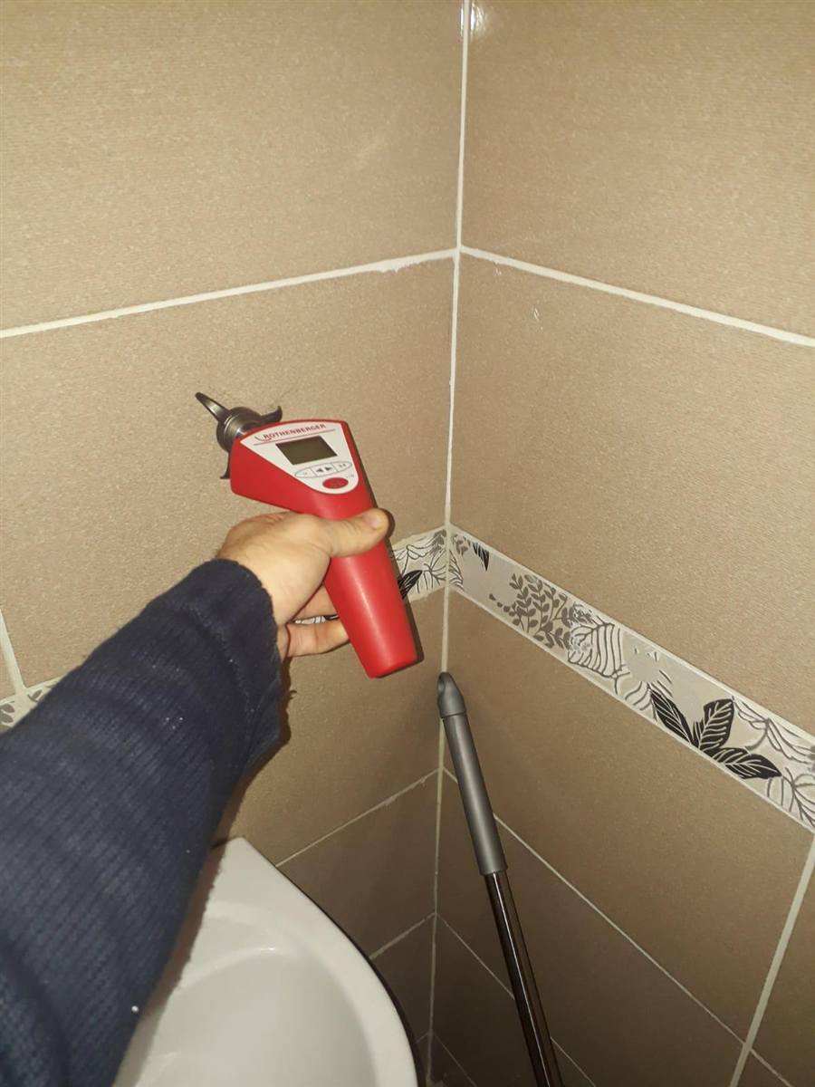 Tuvalet tıkanıklığı açma çalışması
